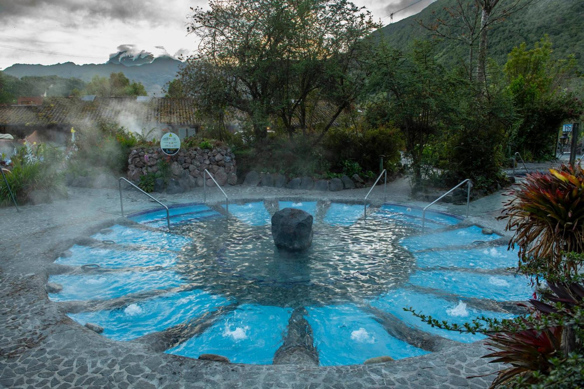 Termas De Papallacta Exterior photo Hot springs in Baños