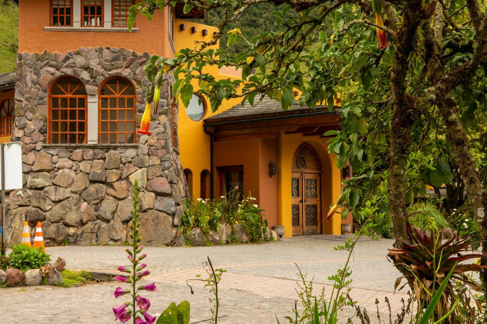 Termas De Papallacta Exterior photo Entrance to the hotel